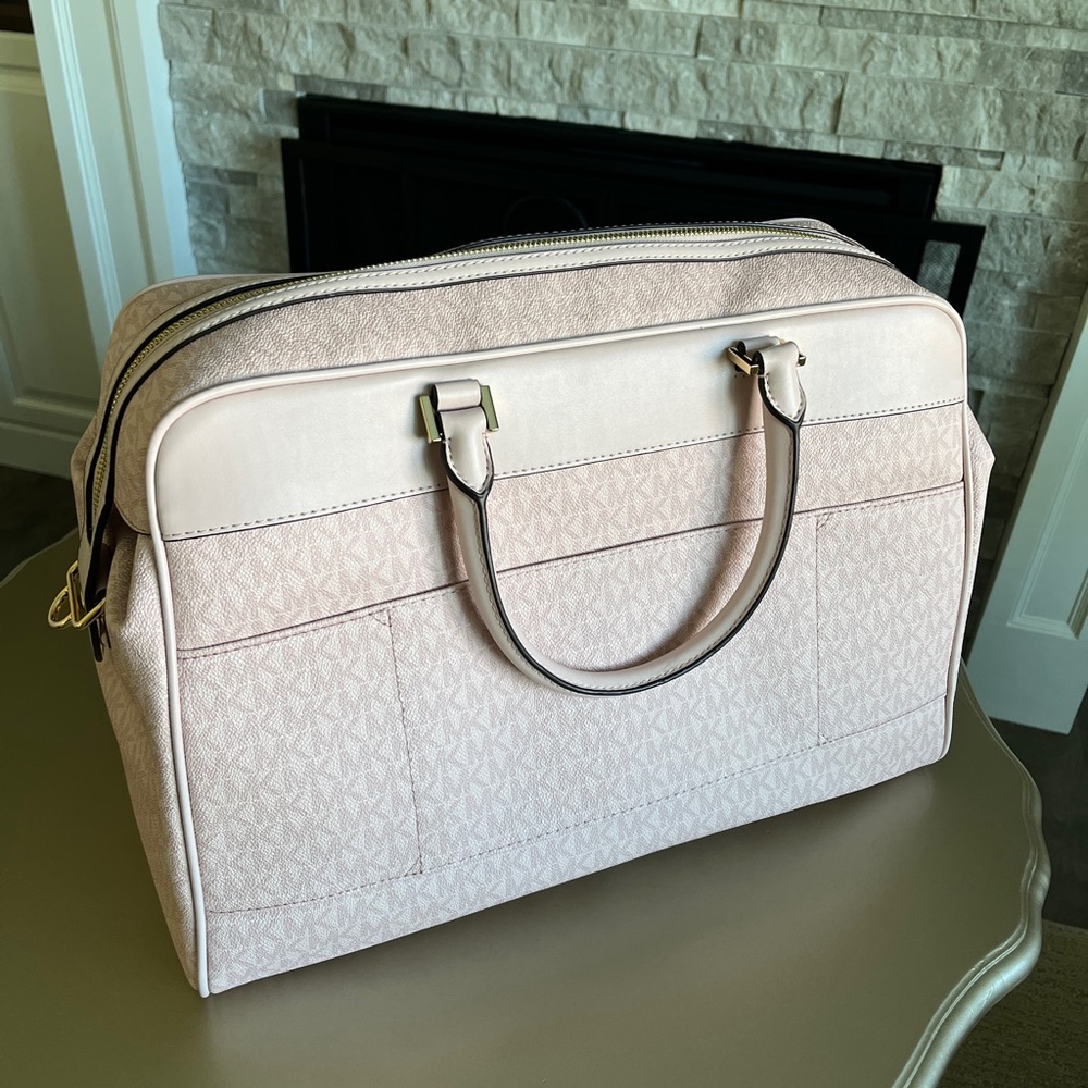 Michael kors weekender pink